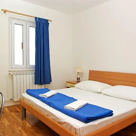 Vallum Apartman Bol