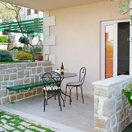 Vallum Apartman